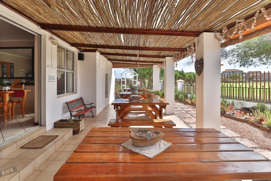 7 Bedroom Property for Sale in Country Club Western Cape